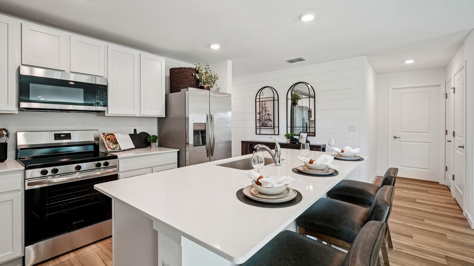 Cameron plan, a new D.R. Horton home in Derby Creek